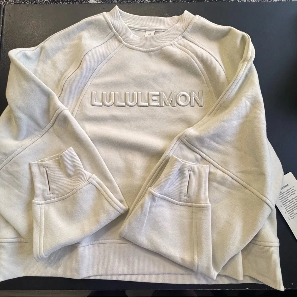 Lululemon Scuba Oversized Pullover  Sweatshirt Size M/L Color Code BONE - Picture 2 of 4